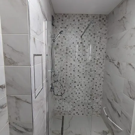 Reina Appartement *